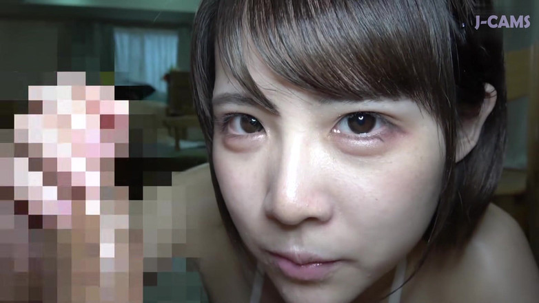 J-Cams: Ella se rinde al momento, una dulce belleza perdida en...