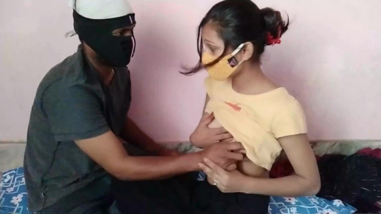 HousewifeGeeta: Indian suge sperma surorii vitrege în gură