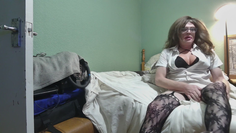 Shelll6789: Testar the19yr girl look