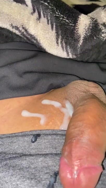 Dylan Ford: Brazilian twink loves to cum before going to bed | Dylan...