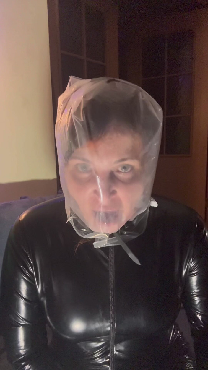 Elena917: Těsná plastová taška a latex