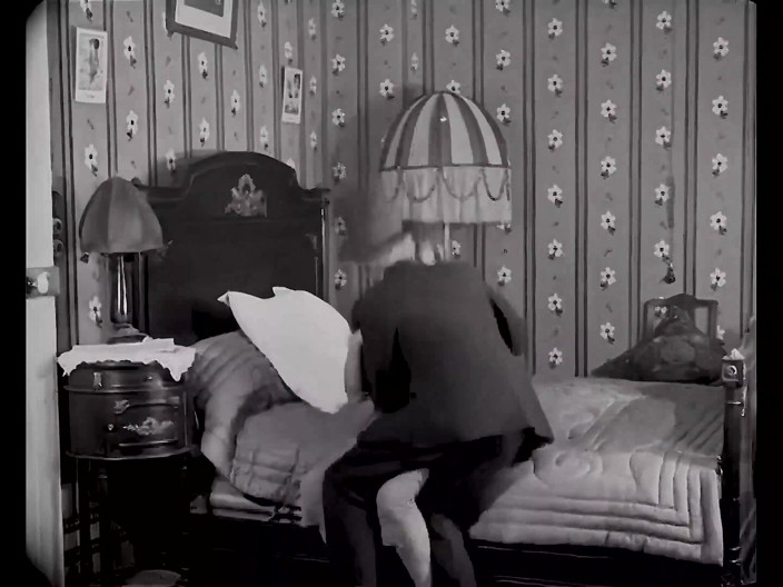 Vintage Erotic Archive: Agénor fait un levage 1925