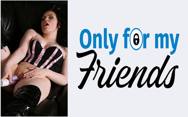 Only for my Friends: Sophia Jemně první porno 18letá brunetka děvka masturbuje pomocí sexuální hračky