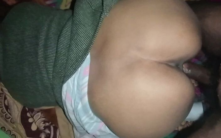 Pooja Sexy: Le doy a mi rica hermanastra latina una buena cogida...