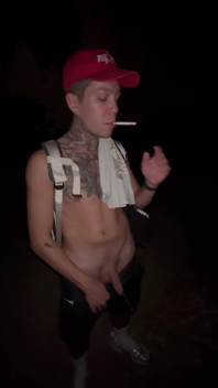 Harry_jen | Sexy Guy Smokes and Pisses
