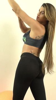 Mujer trans brasileña caliente