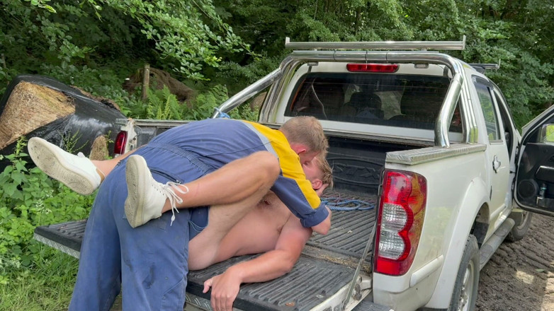 GlennandSonny: Sonny toma polla de Farmersam