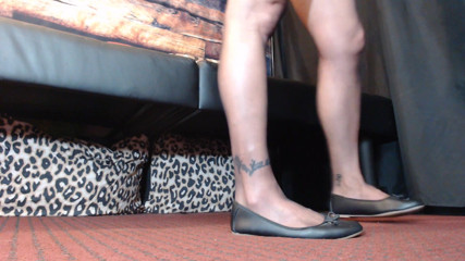 Abby Anna: ShoePlay zkřížené nohy baletky