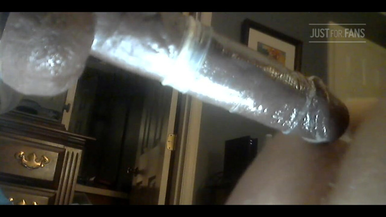 RobertLacrosse: My Ass Gets Fucked by Thrusting Dildo