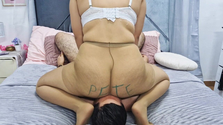 Tina and edward: 使用肤色连裤袜