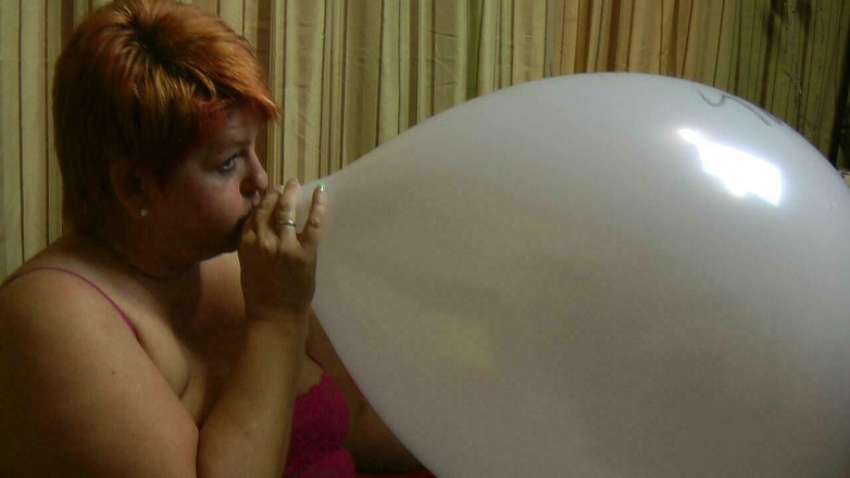 Anna Devot: Annadevot - 彼は破裂しないだろう!