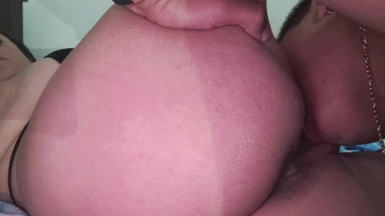 AngyAmazon: Succhiare il cazzo del mio toro in pov e inviare...