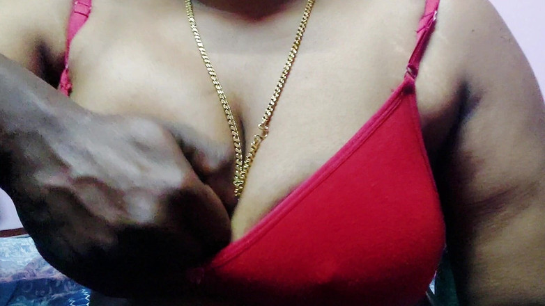 Desi Mohini: Grandi tette Desi mohini bhabi sesso bollente
