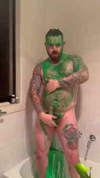 Chubby Bear Covers Himself in Slime and Jerks off