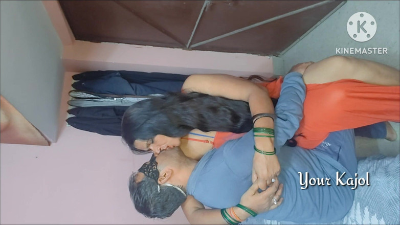 Lustykajolbhabhi: I am a lover of my stepmom's thick ass