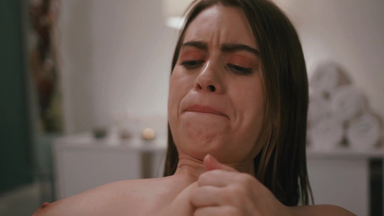 SweetheartVideo: Lesbianas masaje y frotando chica