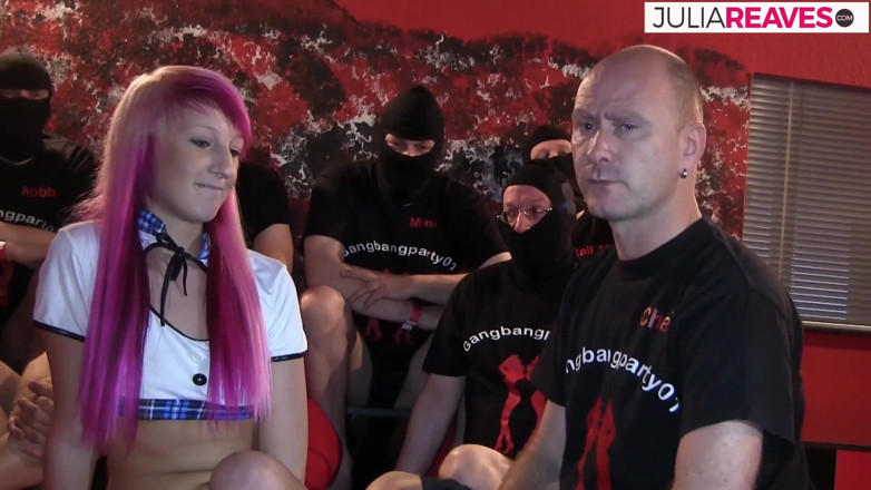 Bukkake Partys: ปาร์ตี้ Gangbang &amp; Bukkake ครั้งแรกของ Marry ที่ Erfurt