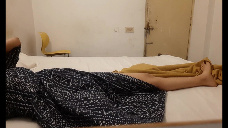 Mahalaxmi0330: Ateşli kız sert sikişiyor