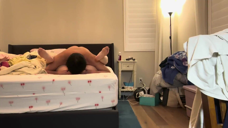 SquishMallow3328: 208. šukání roku 2025, dlouhovlasá brunetka jezdí na mém péru po 69