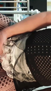 V63- sexy spodní prádlo Shemale - sukně dolů, Cock Out