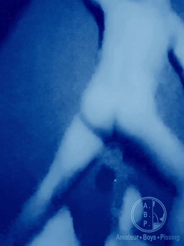 AmateurBoysPissing: Swim Coach Finds a Resting Pupil and Wakes Him up...