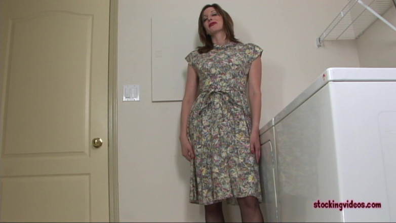 Stocking Videos: Madura extrema calcinha cadela