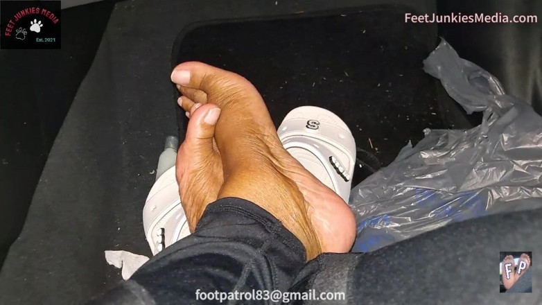 Foot Patrol: ルルセックス ファーストPOV 足崇拝 フックアップ