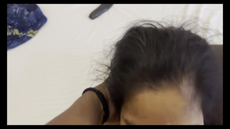 NikiRathod: Die Meisten Mögen Auf Dieser Website, Die Sexy Natürliche Titten...