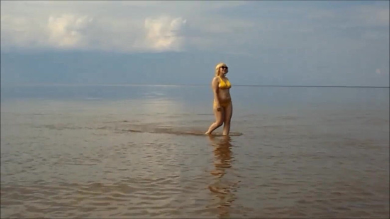 RedRoseRus: Spiaggia in bikini 2