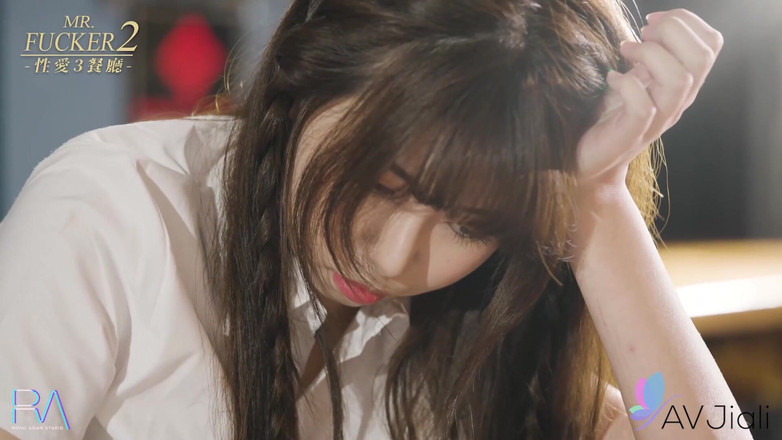 AV Jiali: 新卒の中国人ティーンが深く骨抜きにされる