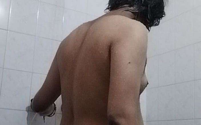 Nudycock: Bain de bite