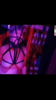 Dom Gresopio w Gorset Shibari z odzieżą i maską