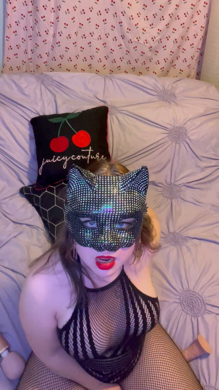 Sinderella84: Sinderella84 Presents October Solo Play
