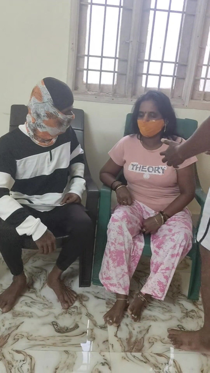 Thesana: Doktor mengongkek isteri suami yang suci