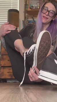 67 Giantess Crams Size 16 Feet in Size 14 Converse