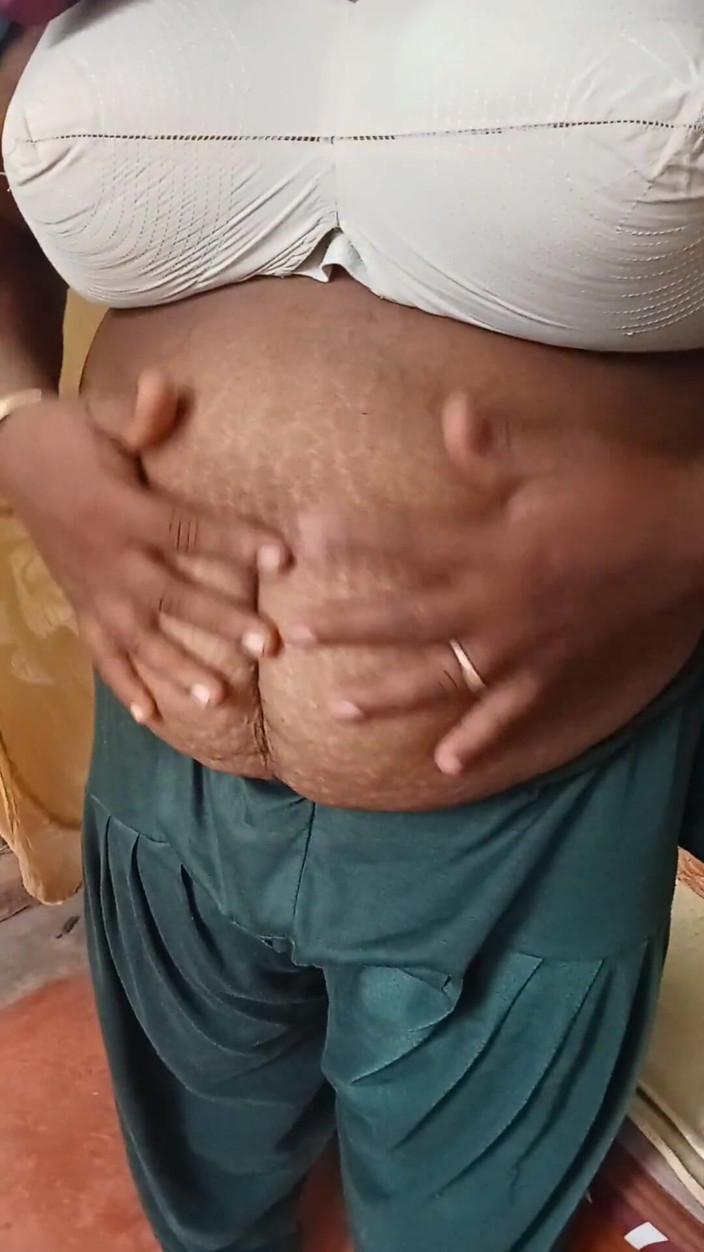 Bedroom: Indian Anty Hot Scenes