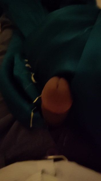 Satin And Silky: Атласний шовк мастурбує порно - мастурбує з синім атласним шовковистим сальваром медсестри 22