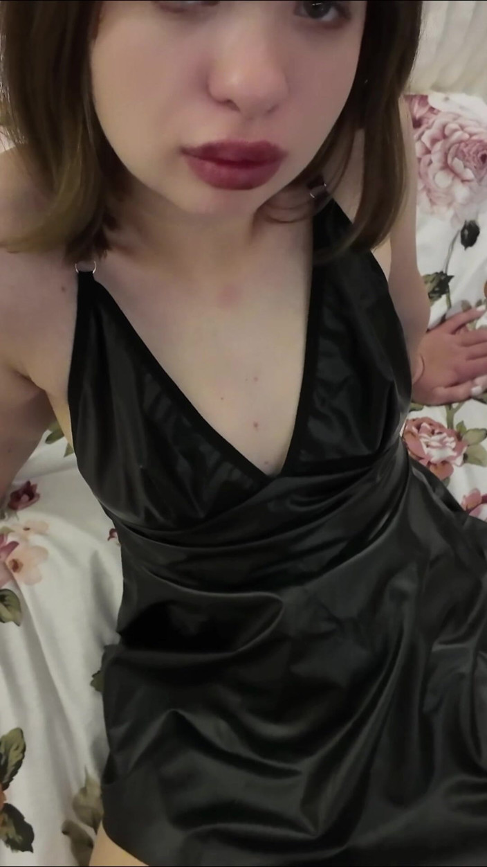 xKeryB: Zierliche Stiefschwester Sex-unterricht Es Ist Viel Größer Als Meine Freunde! -...