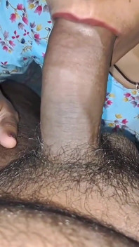Kavya 입에 사정할 때까지 큰 인도 자지를 빠는 힌디어 오럴 섹스