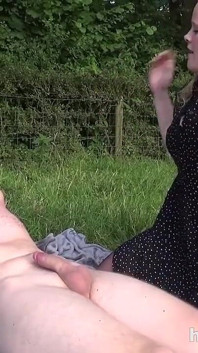 Outisde Picknick Berakhir Dengan Dubur Tegar