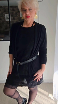 MILF Devoile Sa spodní prádlo