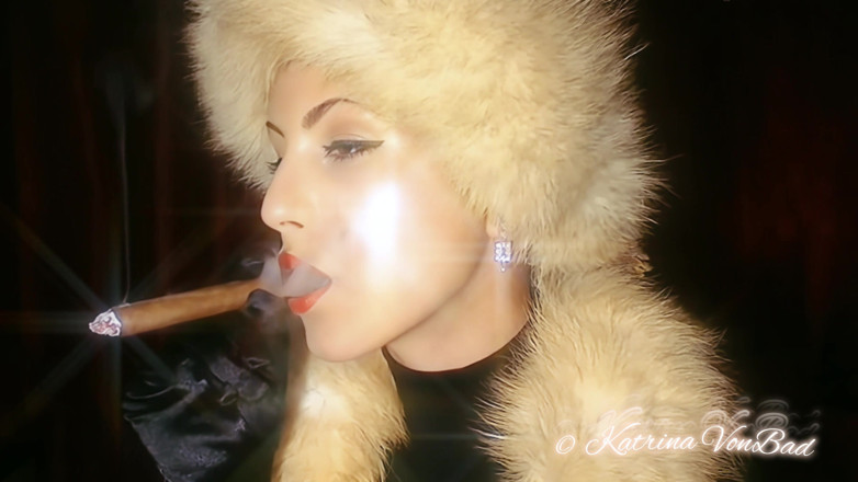 KatrinaVonBad: Un sigaro glam