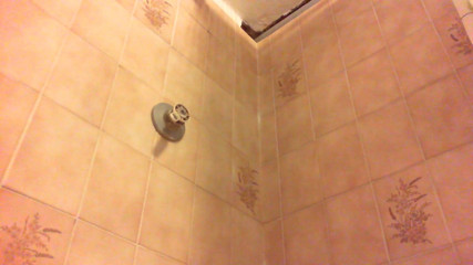 Nicoletta Embassi: Wet in the shower