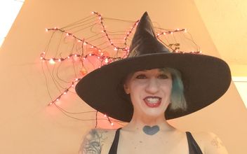 Witch Jessica- Has You for Dinner