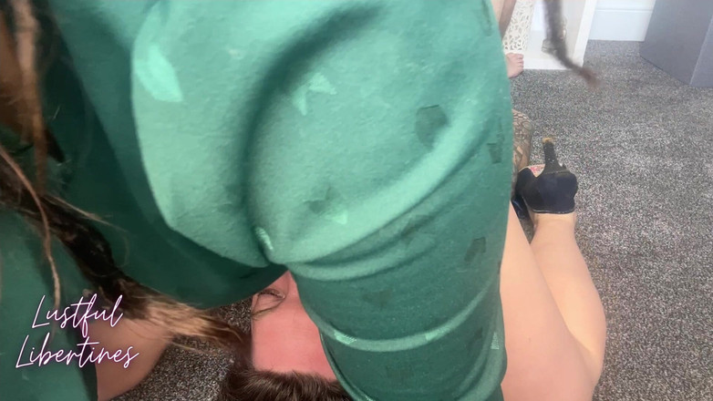 Lustful Libertines: Pedeapsa mamelor vitrege