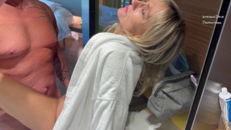 InternalDrive: Horny GILF Gets Fucked on Sink in Spain.