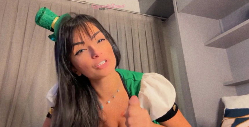 Emanuelly Raquel: 吮吸并骑乘坚硬的鸡巴射在嘴里