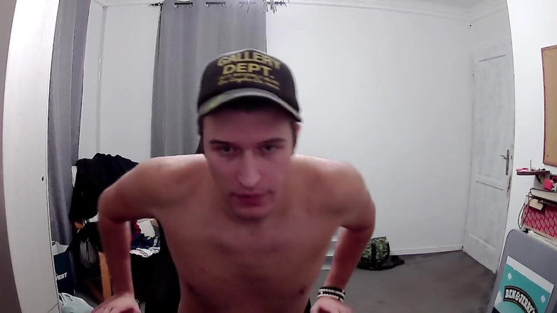 Palko Krisztian: Pau solo