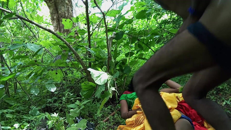 Premi pooja: Indisches dorfpaar kommt schnell in das nächste Gebiet und sex...