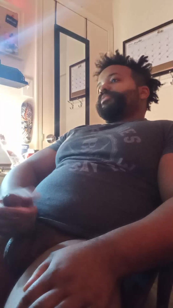 Eddie Venezuela: BBC bear cam show honění a sperma